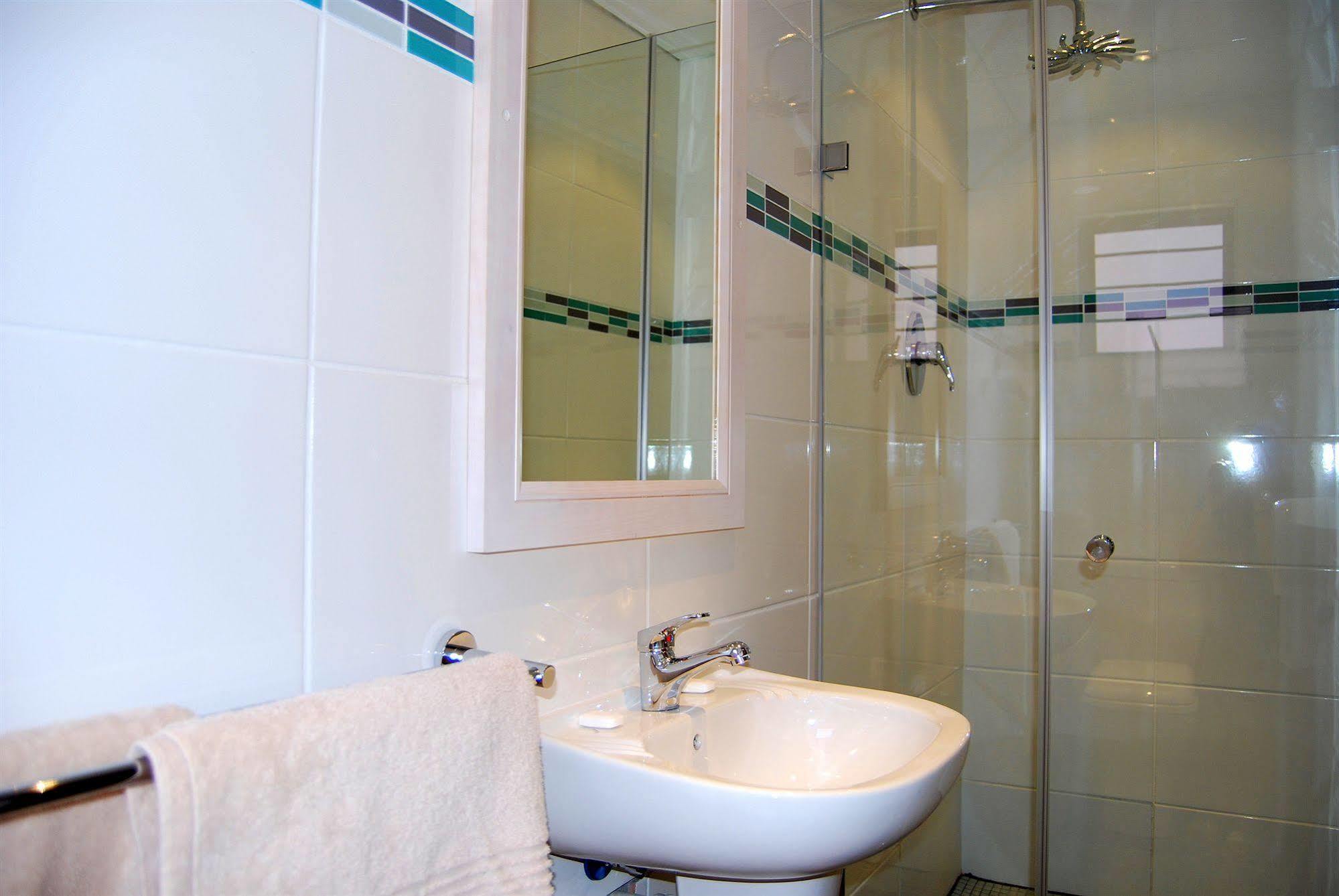 Ashanti Lodge Green Point Кейптаун Екстериор снимка