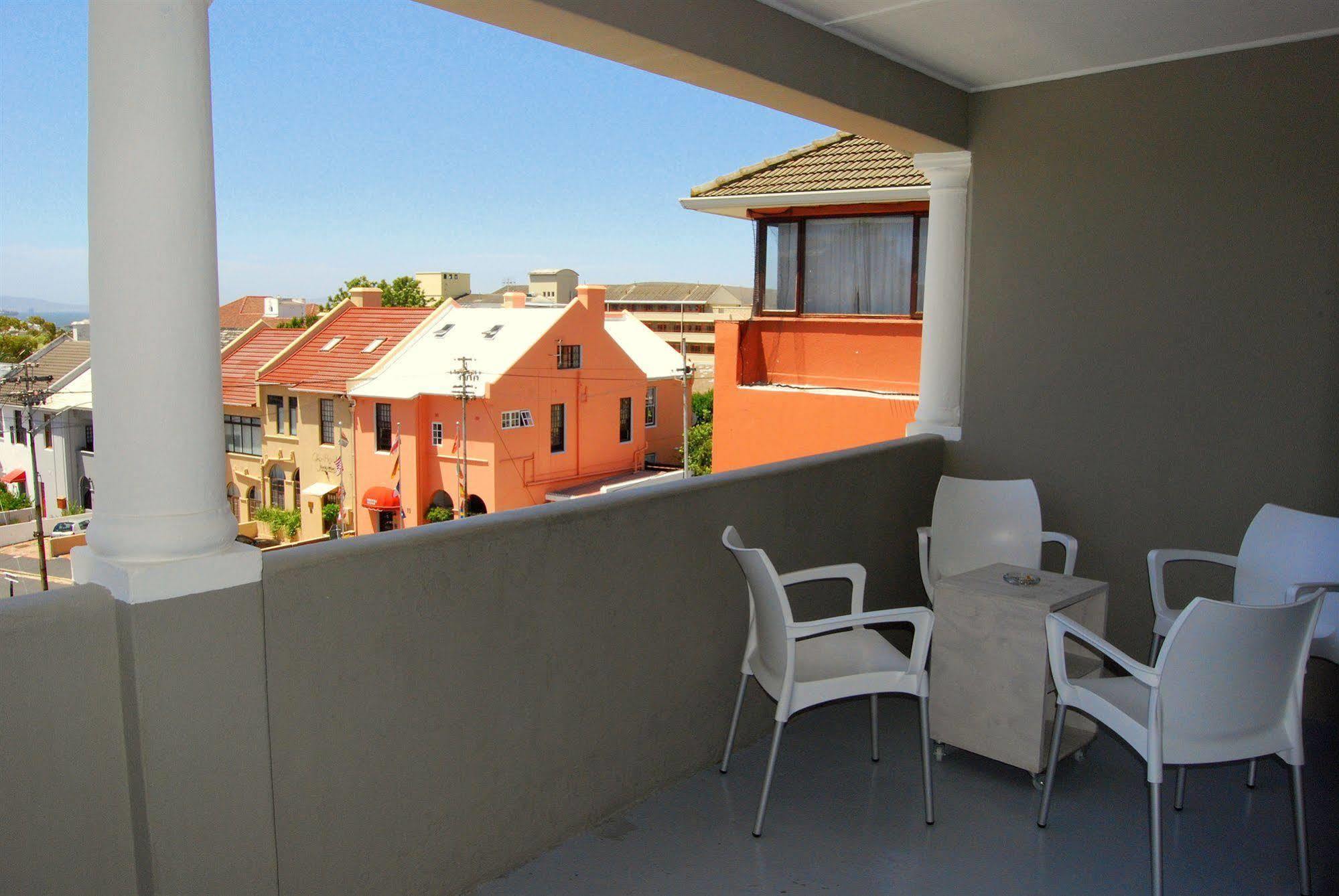 Ashanti Lodge Green Point Кейптаун Екстериор снимка
