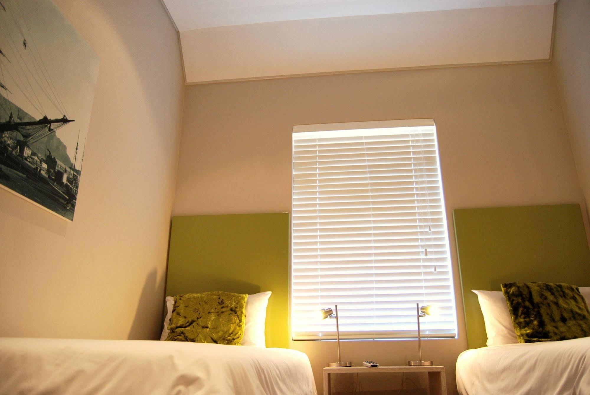 Ashanti Lodge Green Point Кейптаун Екстериор снимка